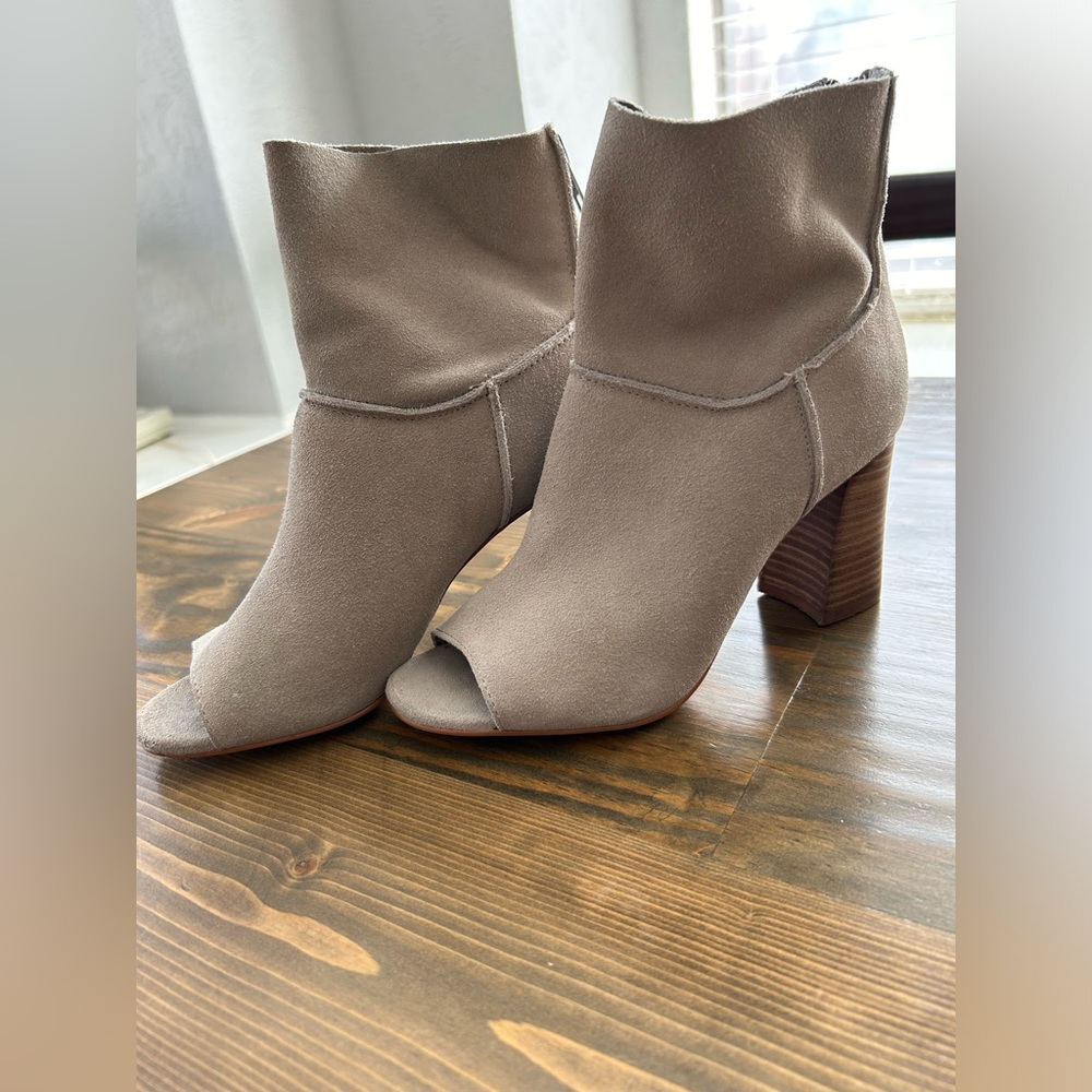 Sbicca Womens Rozene Ankle Boots Peep Toe Suede Size 6 US